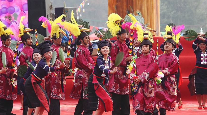 4 Days Yunnan Jingpo Ethnic Minority’s Munao Zongge Festival Tour